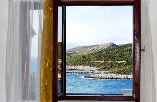 Zavalatica Apartment | Two bedroom apartment with terrace and sea view Zavalatica, Korčula (A-4420-b)
