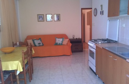 Ivan Dolac Apartment | Two bedroom apartment with terrace Ivan Dolac, Hvar (A-15784-b)