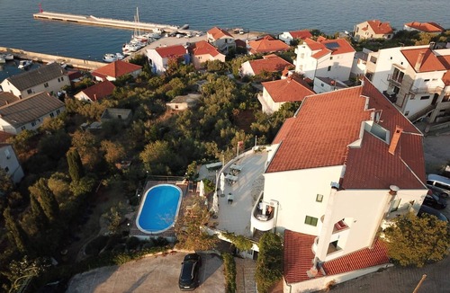 Kali Apartment | Two bedroom apartment with terrace and sea view Kali, Ugljan (A-14116-a)
