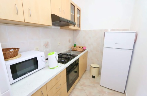 Jakisnica Apartment | Two bedroom apartment with terrace and sea view Jakišnica, Pag (A-10428-b)