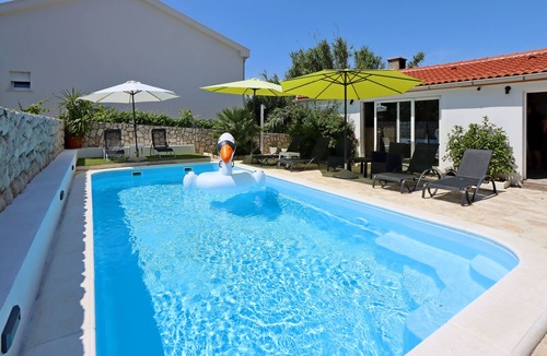 Pag Apartment | Two bedroom apartment with a swimming pool Pag (A-6412-a)