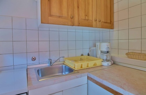 Supetarska Draga Apartment | Two bedroom apartment with balcony and sea view Supetarska Draga - Donja, Rab (A-4954-a)