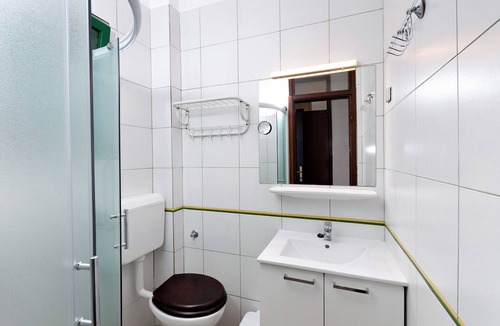 Supetarska Draga Apartment | Two bedroom apartment with air-conditioning Supetarska Draga - Gonar, Rab (A-4987-a)