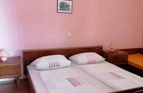 Kampor Apartment | Two bedroom apartment with terrace and sea view Kampor, Rab (A-12473-a)