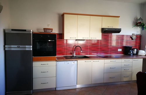Banjol Apartment | Two bedroom apartment with terrace and sea view Rab (A-14792-e)