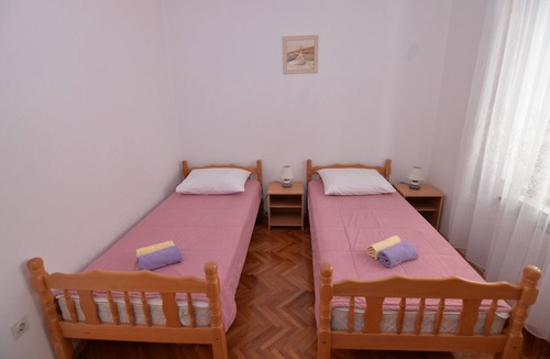 Tkon Apartment | Two bedroom apartment with terrace and sea view Tkon, Pašman (A-8455-b)