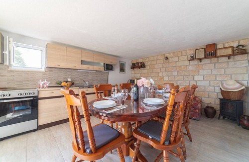 Klis House | Two Bedroom Holiday Home with Pool