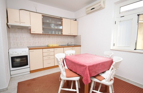 Seline Apartment | Two bedroom apartment with terrace Seline, Paklenica (A-6628-a)