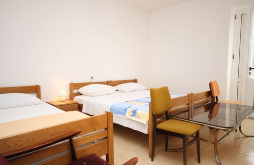 Seline Apartment | Two bedroom apartment with terrace Seline, Paklenica (A-6628-a)