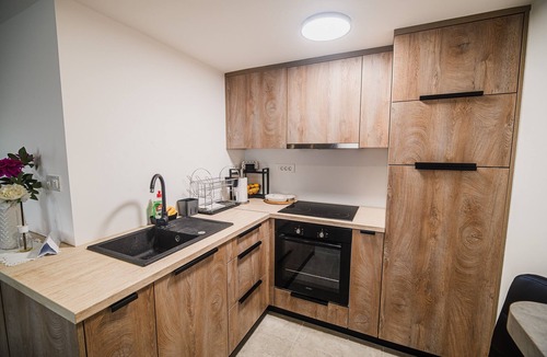 Bistrica ob Sotli Apartment | Two Bedroom Apartment Trta with Hot Tub