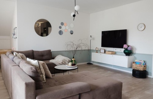 Dakovo Apartment | U prolazu
