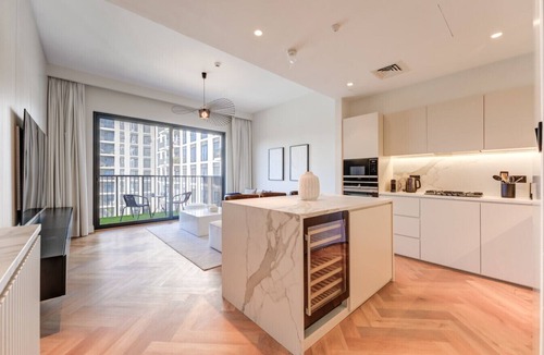 Dubai Apartment | Upgraded Aesthetic 2 Bed l near Dubai Hills Mall
