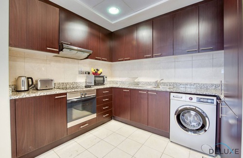 Bur Dubai Apartment | Upscale Studio at Sky Gardens DIFC by Deluxe Holiday Homes