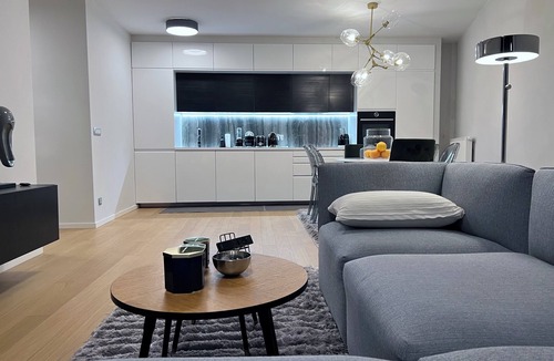 Bezigrad District Apartment | Urban Living 2-bedroom Apartment with Underground Parking