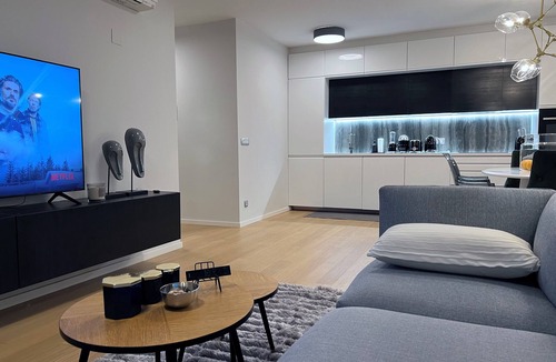 Bezigrad District Apartment | Urban Living 2-bedroom Apartment with Underground Parking