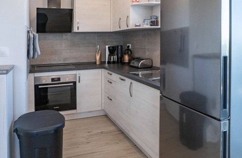 Peroj Apartment | Vacation apartment with a fantastic ocean view near the beach