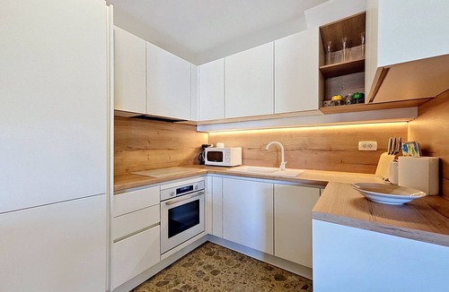 Prigradica House | Vacation home Peter by Interhome