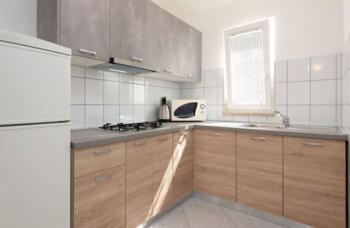 Brulo House | Vacation home Anea by Interhome