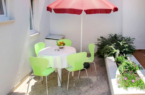 Brulo House | Vacation home Anea by Interhome