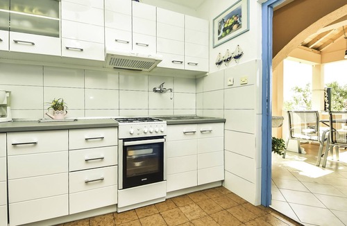 Dobropoljana House | Vacation home Antica by Interhome