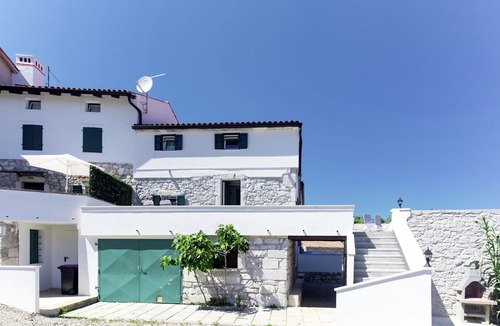 Sveta Jelena House | Vacation home Matea by Interhome