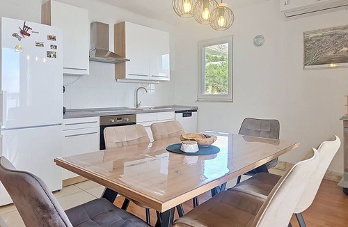 Kastel Kambelovac House | Vacation home Julija by Interhome
