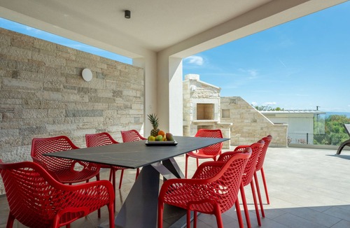 Krnica House | Vacation home Lumi by Interhome