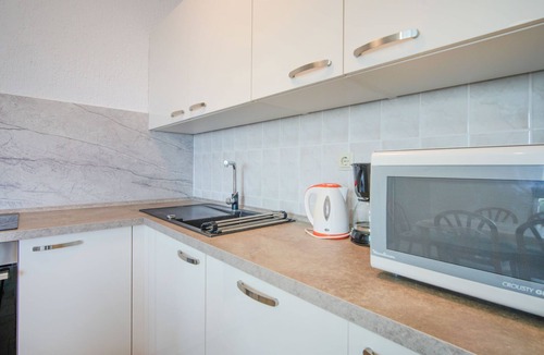 Karlobag House | Vacation home Mara by Interhome