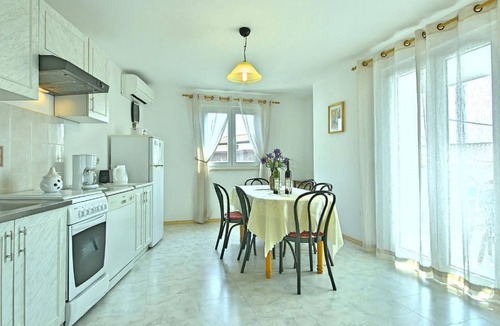 Dracevac House | Vacation home Maria by Interhome