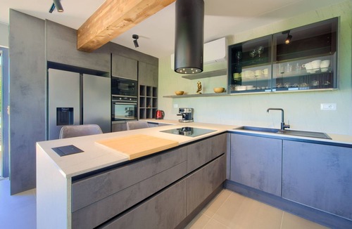 Vrh House | Vacation home Miryam by Interhome