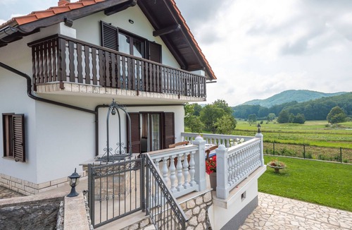 Krivi Put House | Vacation home Nada by Interhome