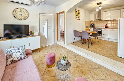 Vinisce House | Vacation home Nancy by Interhome