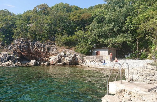 Kostrena Apartment | Vacation Rental/Apartment for 5 Guests, 70 m², in Paveki (170910)