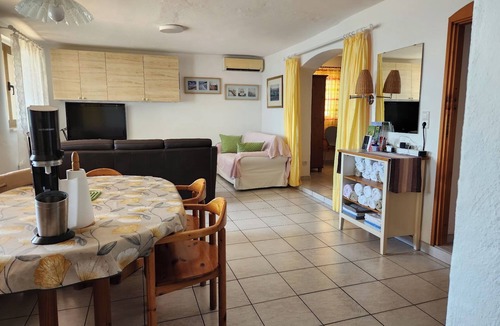 Karlobag Apartment | Vacation Rentals with Ocean Views