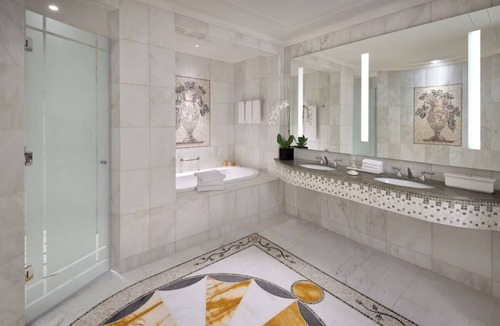 Jadaf Hotel | Versace Luxe Living | Close to Dune Bashing, City Attractions & Boutiques