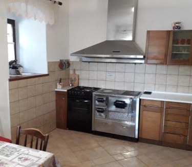 Matavun Apartment | Vida's Country House - Coast - Škocjan caves - Free Parking