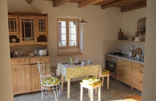 Truske House | Vila Flori Peaceful House, Natural Protected Area, 20 minutes drive to the Sea