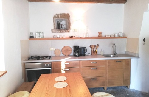 Truske House | Vila Flori Peaceful House, Natural Protected Area, 20 minutes drive to the Sea