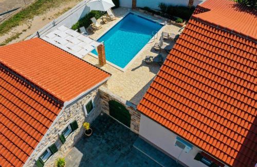 Pridraga House | Vila Ikka s grijanim bazenom