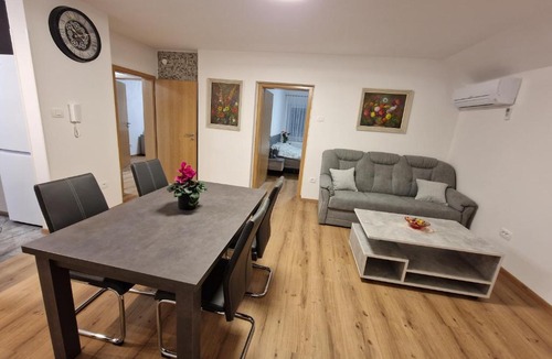 Bezigrad District Apartment | Vila Lastovka