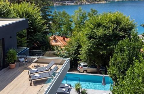 Bakarac Villa | Vila Luna by Villas Guide