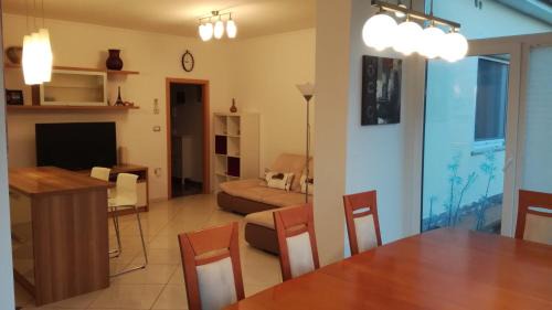 Koper Apartment | VILLA ČEH