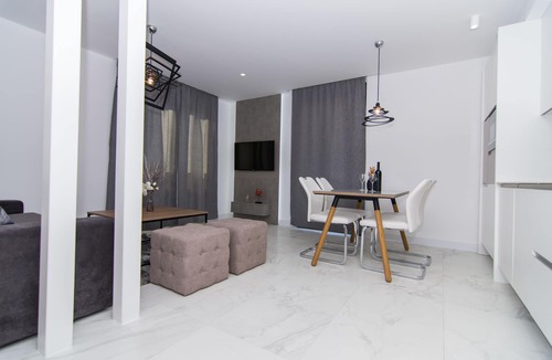Okrug Gornji Apartment | Villa 23