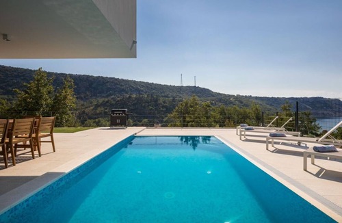 Bakarac House | Villa Adria Blue by Interhome