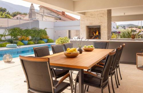 Nerezine Villa | Villa Amorosa, Luxury Villa with Large heated Pool & Sea View, Lošinj Island