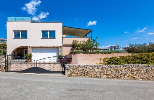 Kornic Villa | Villa Antonia - FourBedroom Villa With Sauna and jacuzzi