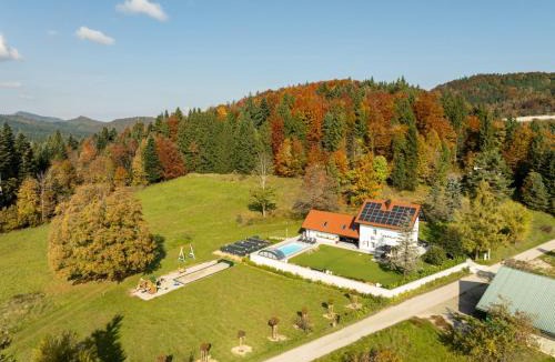 Presika Villa | Villa Aurelia with Heated Pool, Sauna & Wellness in Gorski Kotar