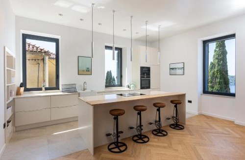 Dubrovnik Apartment | Villa B with Old town & sea view