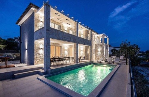 Brnobici House | Villa Bella Vista with Pool and Seaview