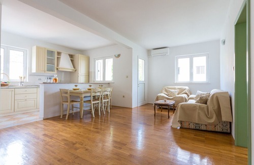 Zaton Apartment | Villa Blue Bay A2 - One Bedroom Apartment, Sleeps 4